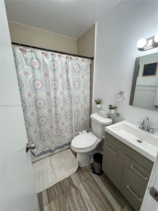 В аренду: $2,800 (3 спален, 2 ванн, 0 Квадратных фут)