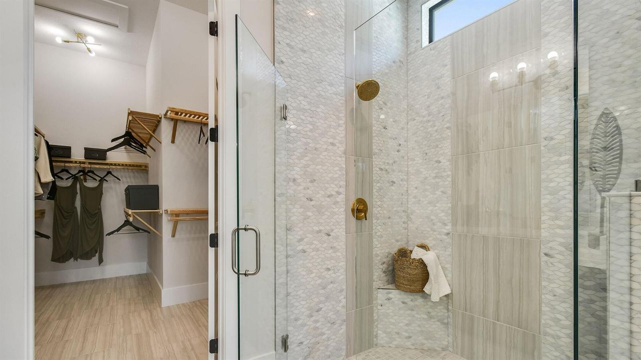 MOS-Madison Model - Owner's Bath 2