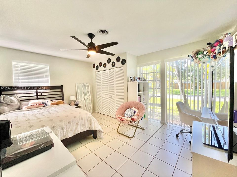 2nd Bedroom