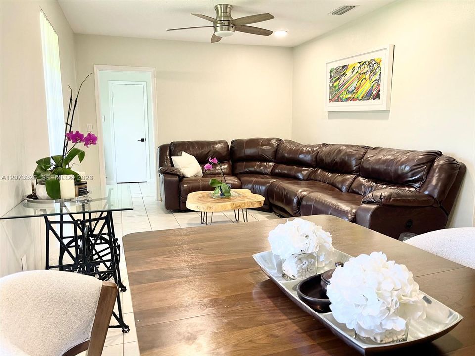 Breakfast and family room