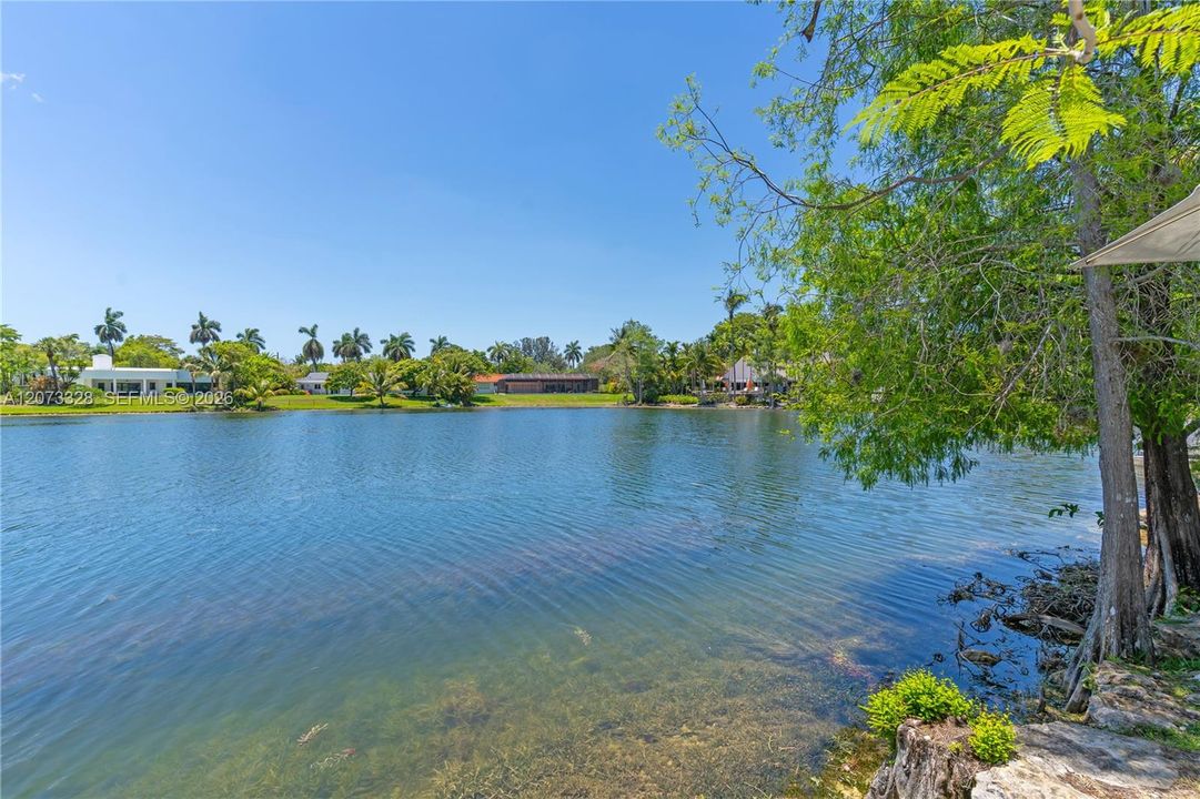 For Sale: $3,300,000 (4 beds, 2 baths, 2550 Square Feet)