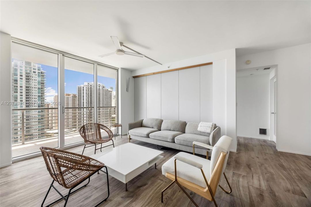 For Sale: $685,000 (2 beds, 2 baths, 1227 Square Feet)
