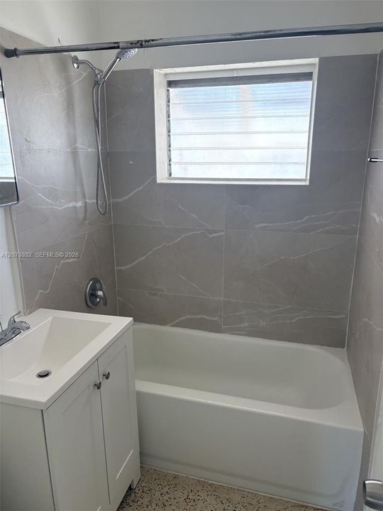 For Rent: $1,200 (0 beds, 1 baths, 500 Square Feet)