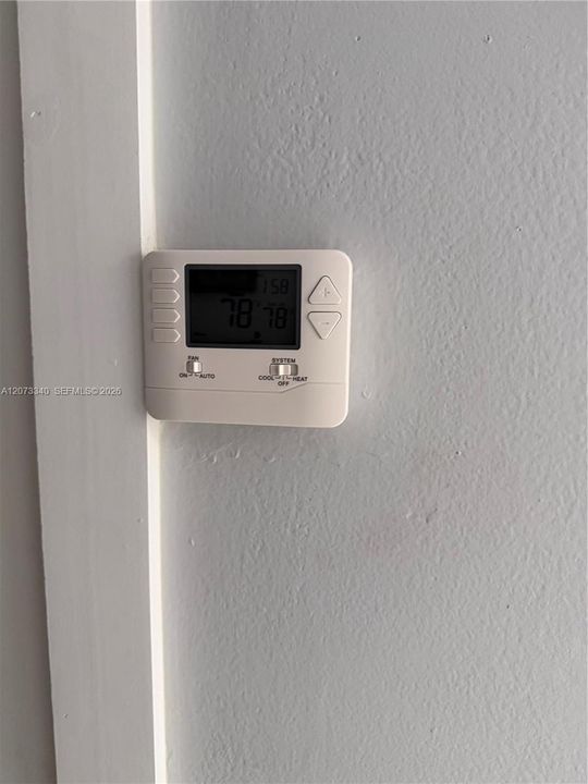 На продажу: $85,000 (1 спален, 1 ванн, 640 Квадратных фут)