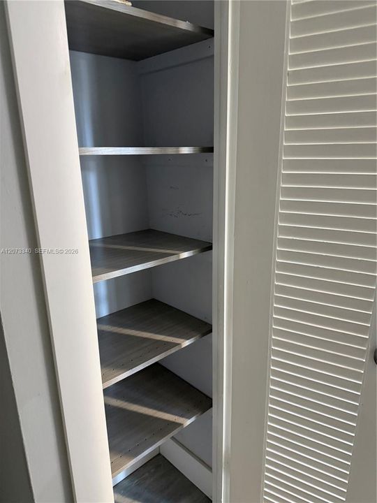 На продажу: $85,000 (1 спален, 1 ванн, 640 Квадратных фут)