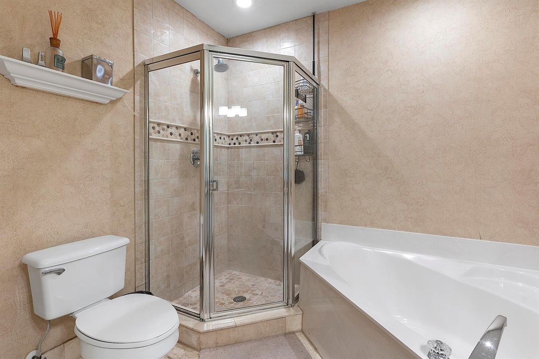 808 SW 4th Ave - - 351