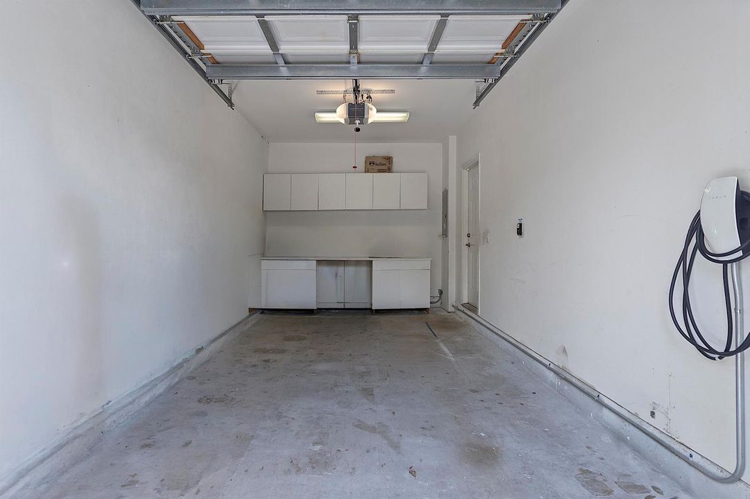 808 SW 4th Ave - - 359
