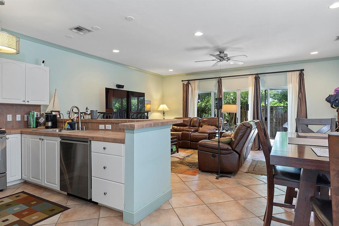 808 SW 4th Ave - - 324