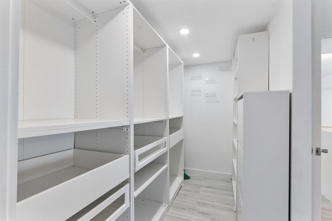 Walk-in Closet