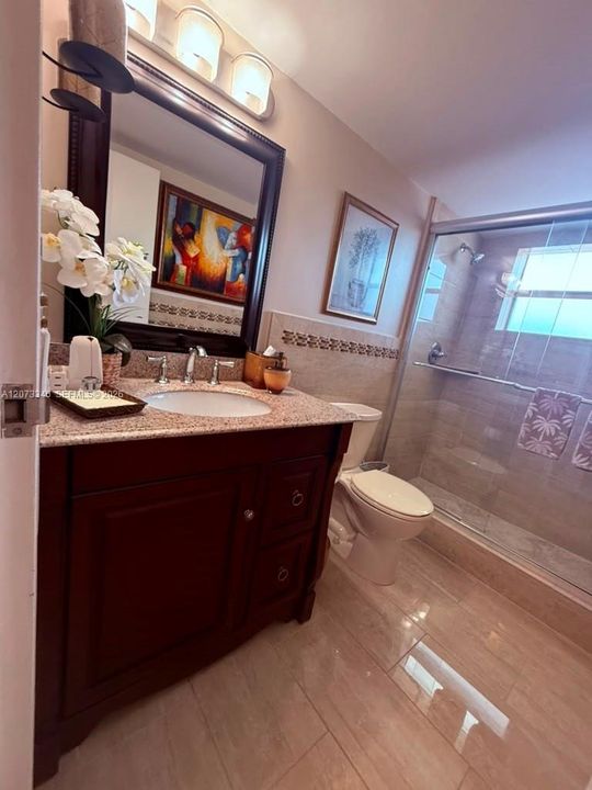 For Sale: $183,000 (2 beds, 2 baths, 1025 Square Feet)