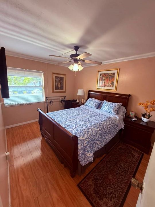 For Sale: $183,000 (2 beds, 2 baths, 1025 Square Feet)