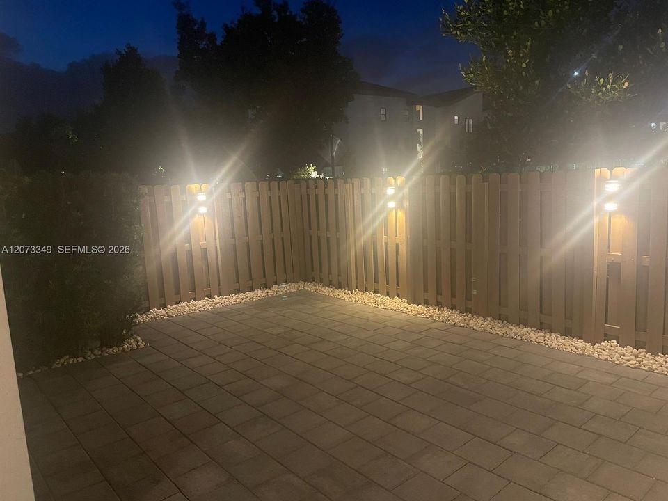 For Rent: $4,500 (3 beds, 2 baths, 1910 Square Feet)