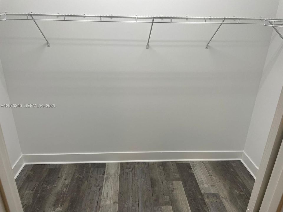 For Rent: $4,500 (3 beds, 2 baths, 1910 Square Feet)