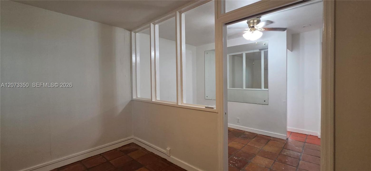 En Venta: $240,000 (0 camas, 1 baños, 375 Pies cuadrados)