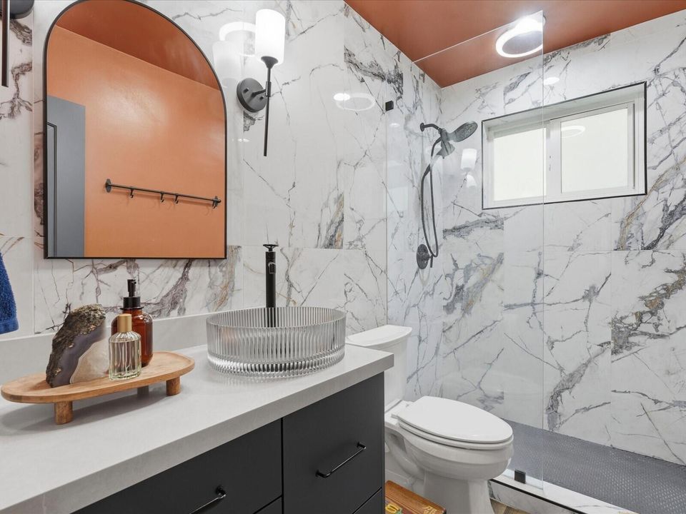 38-Bathroom