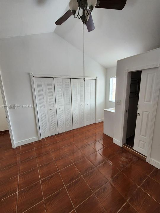 For Rent: $2,500 (3 beds, 2 baths, 972 Square Feet)