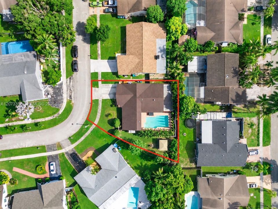 For Sale: $550,000 (3 beds, 3 baths, 2150 Square Feet)