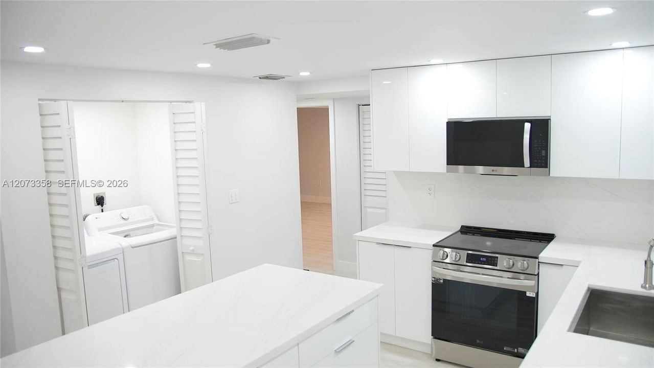 For Rent: $2,500 (2 beds, 2 baths, 1502 Square Feet)