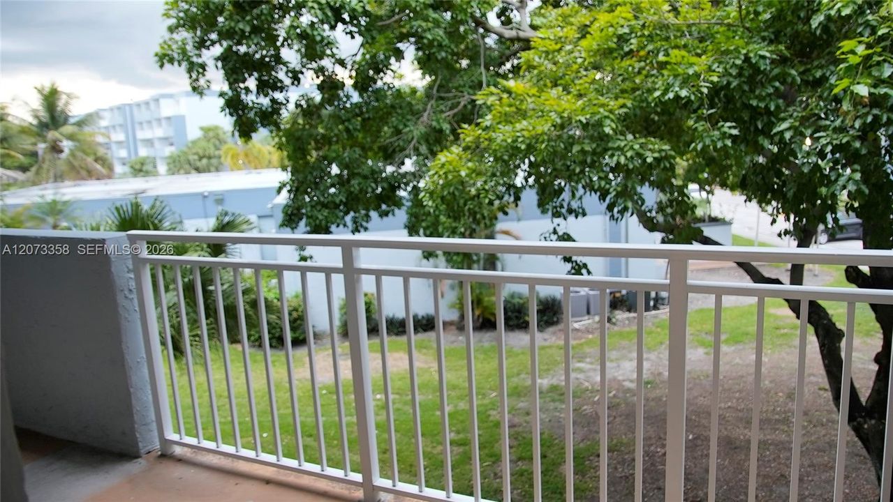 For Rent: $2,500 (2 beds, 2 baths, 1502 Square Feet)