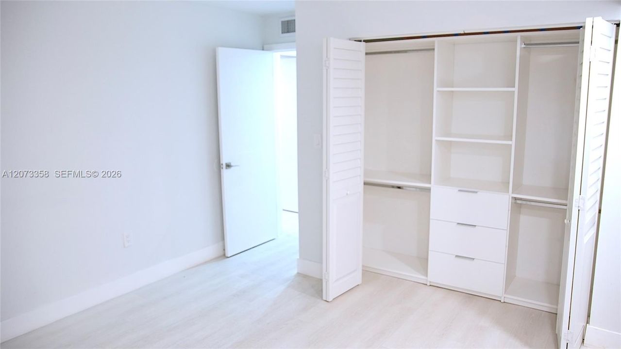 For Rent: $2,500 (2 beds, 2 baths, 1502 Square Feet)