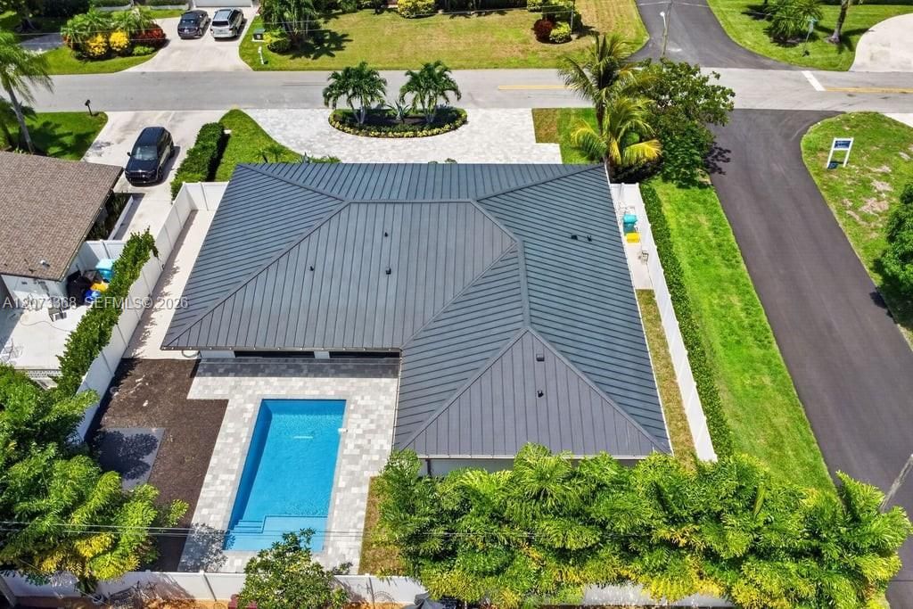 En Venta: $1,747,800 (3 camas, 3 baños, 2099 Pies cuadrados)