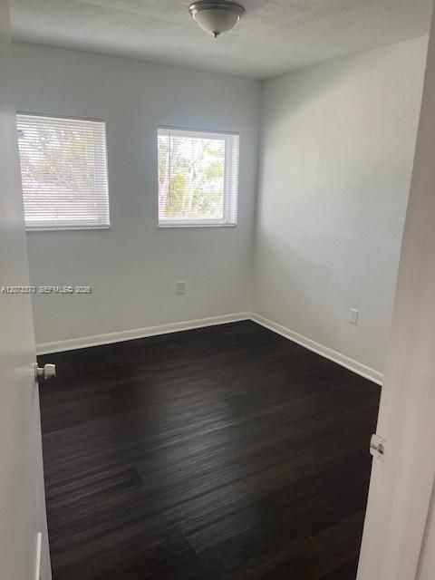 En Renta: $2,750 (3 camas, 2 baños, 1263 Pies cuadrados)