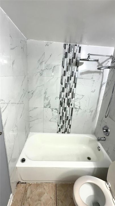 For Rent: $2,000 (2 beds, 2 baths, 820 Square Feet)