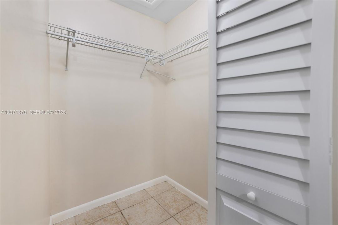 For Rent: $3,300 (3 beds, 2 baths, 1367 Square Feet)