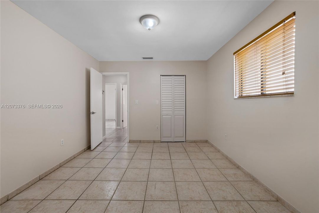 For Rent: $3,300 (3 beds, 2 baths, 1367 Square Feet)