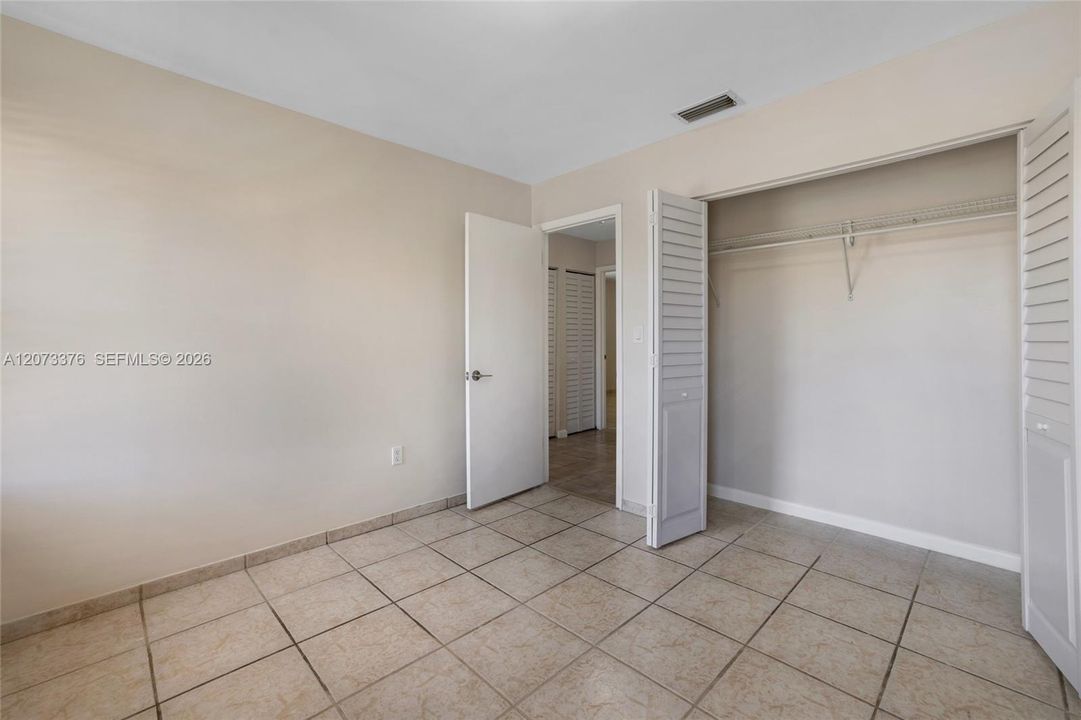 For Rent: $3,300 (3 beds, 2 baths, 1367 Square Feet)
