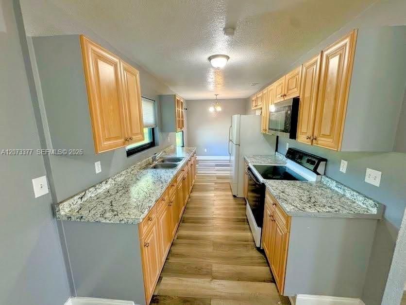 For Rent: $1,800 (3 beds, 2 baths, 1192 Square Feet)