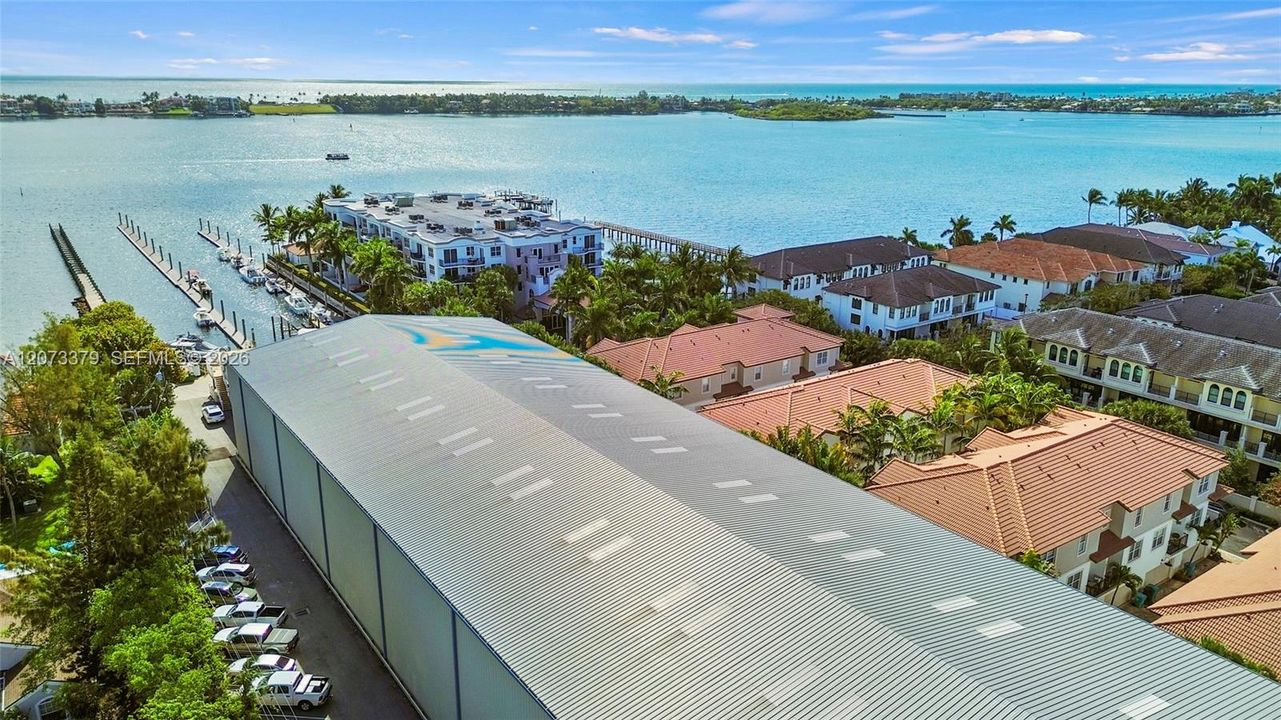 En Venta: $635,000 (4 camas, 3 baños, 1802 Pies cuadrados)