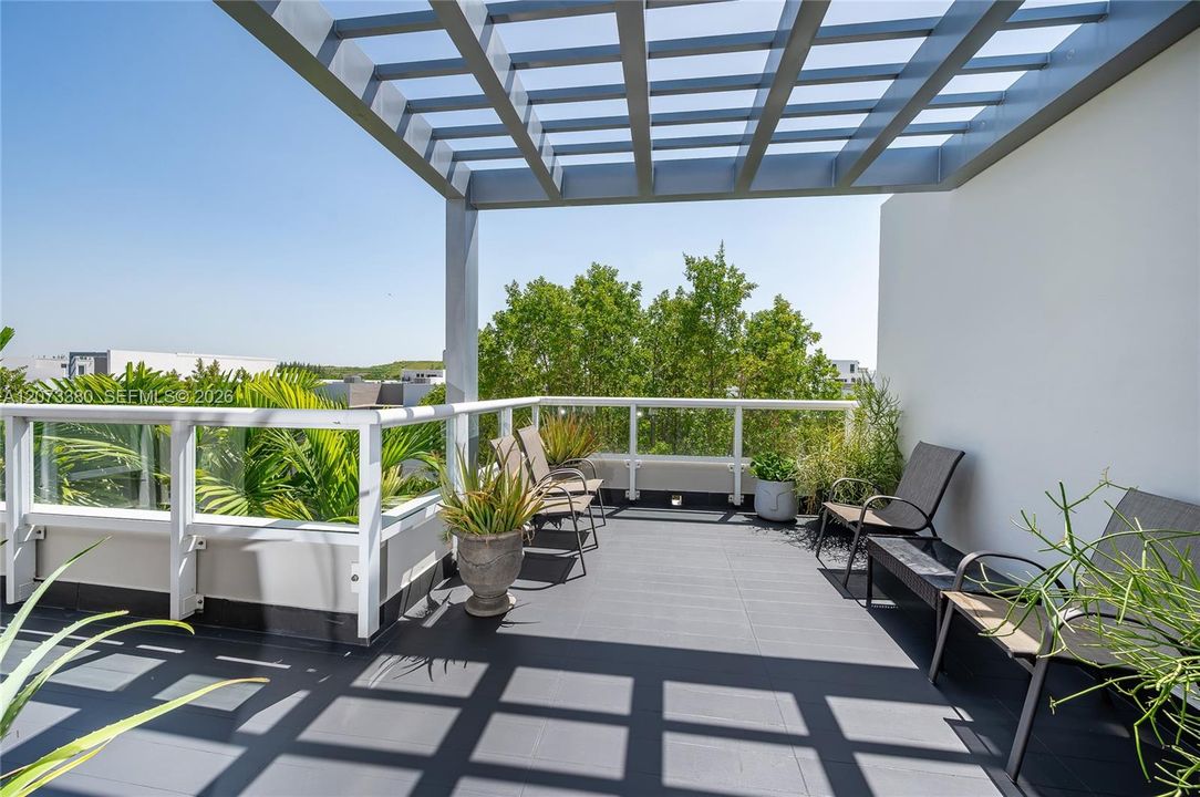 For Sale: $845,000 (4 beds, 3 baths, 1862 Square Feet)