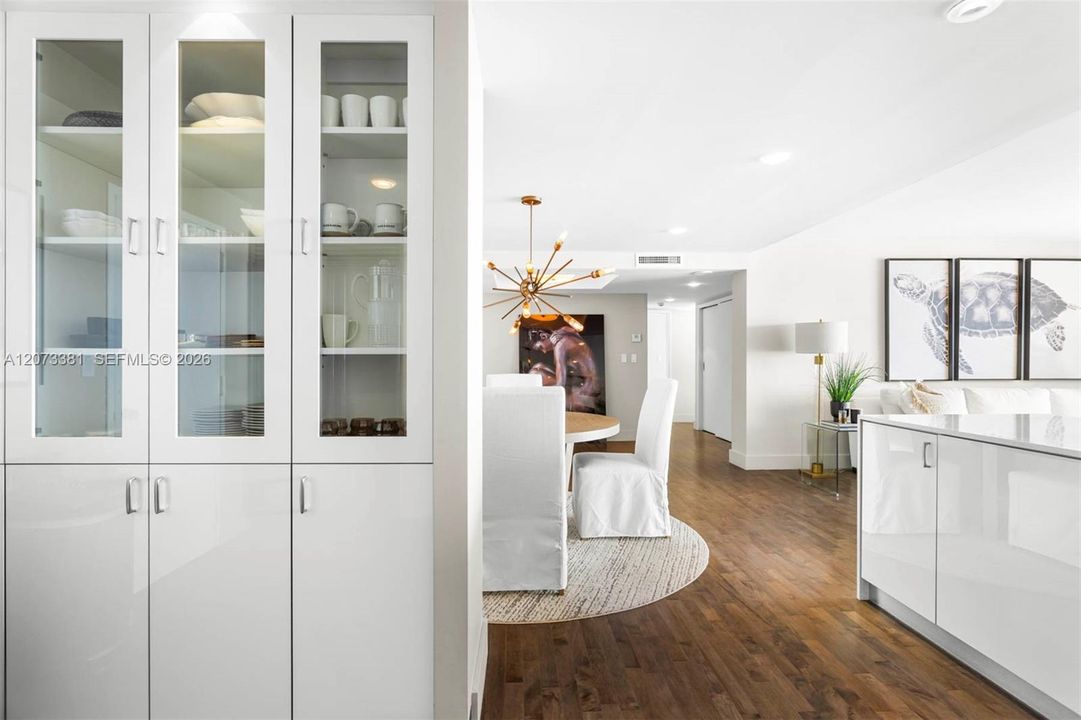 For Rent: $9,400 (2 beds, 2 baths, 1882 Square Feet)