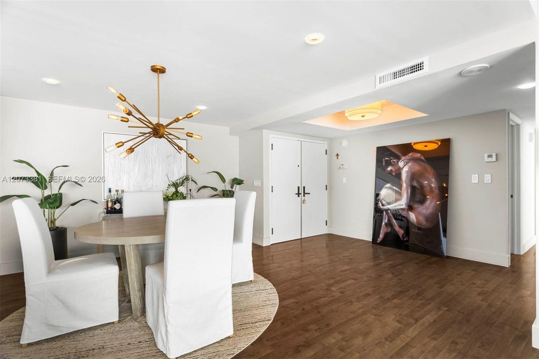 For Rent: $9,400 (2 beds, 2 baths, 1882 Square Feet)