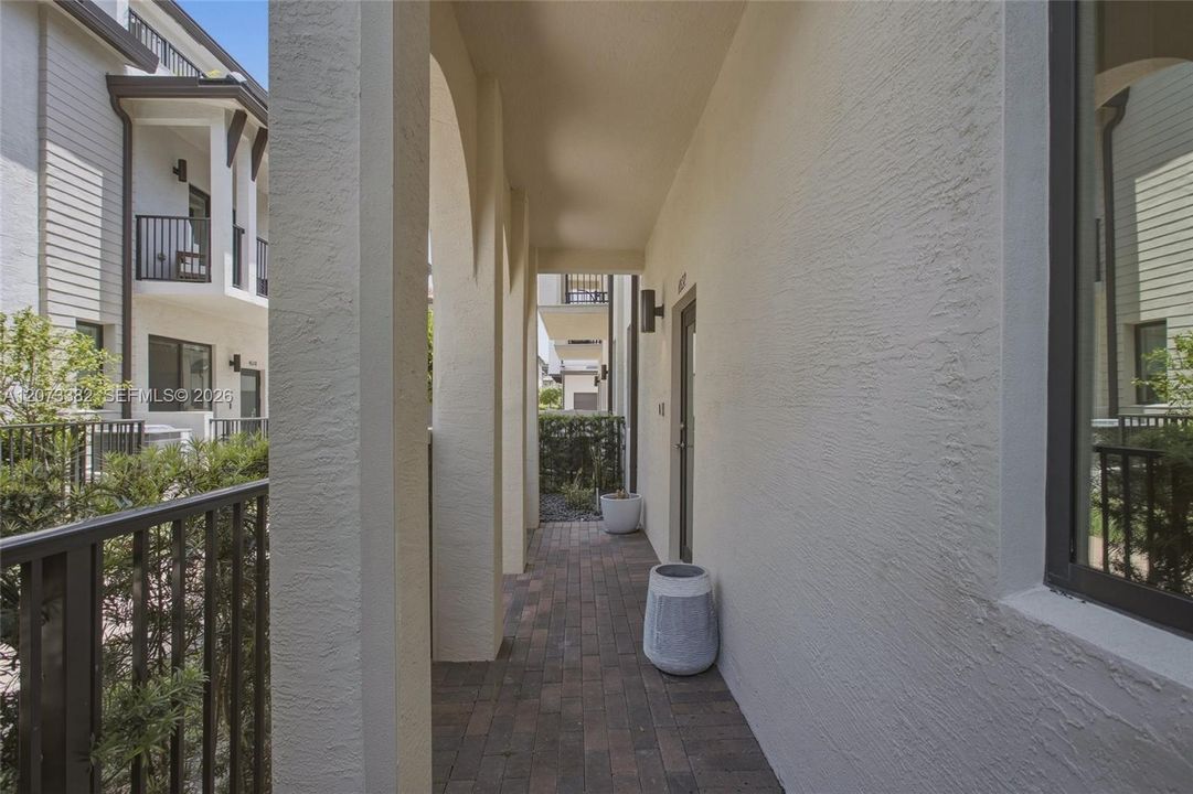 For Sale: $650,000 (3 beds, 2 baths, 1570 Square Feet)