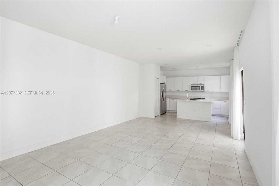 For Sale: $650,000 (3 beds, 2 baths, 1570 Square Feet)