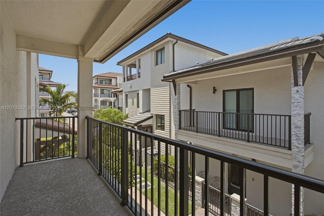 For Sale: $650,000 (3 beds, 2 baths, 1570 Square Feet)