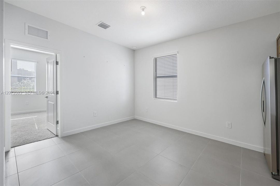 Efficiency Living/Kitchen
