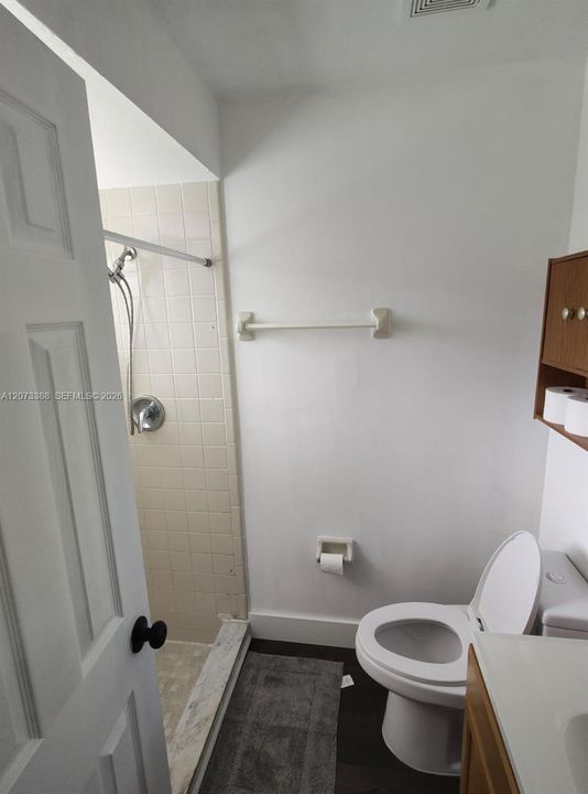 В аренду: $1,900 (2 спален, 2 ванн, 900 Квадратных фут)