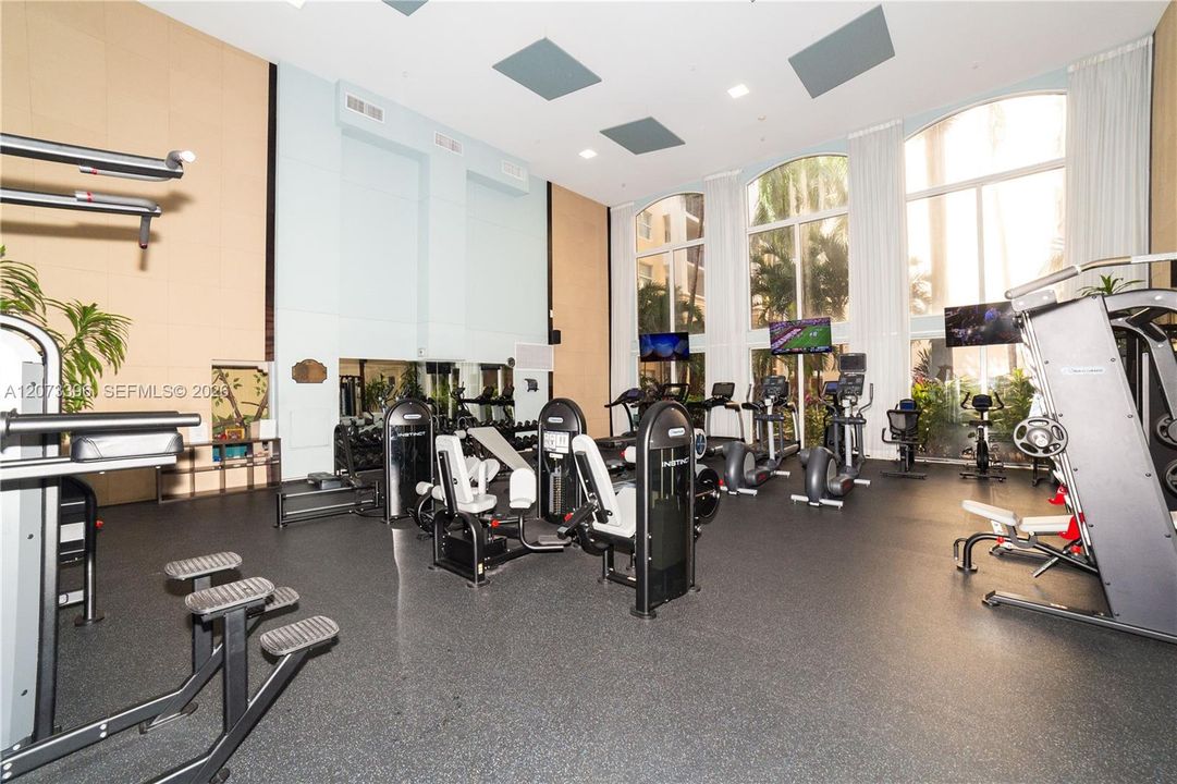 En Venta: $399,000 (2 camas, 2 baños, 1024 Pies cuadrados)