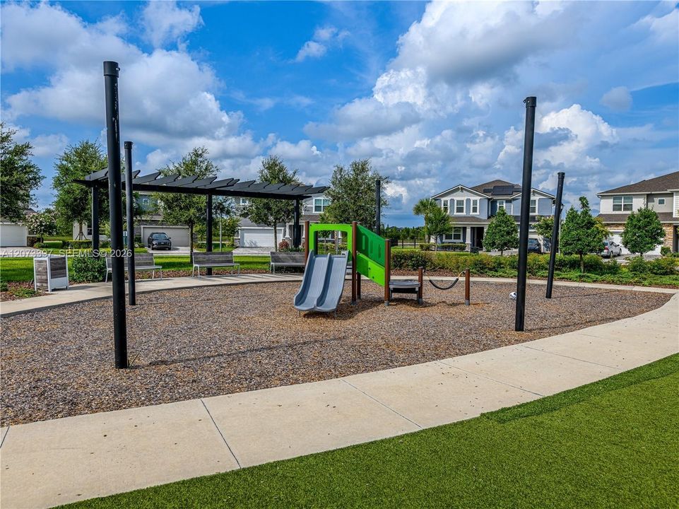 For Rent: $2,850 (4 beds, 3 baths, 2574 Square Feet)