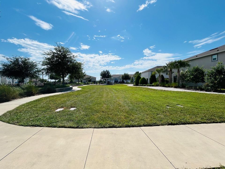 For Rent: $2,850 (4 beds, 3 baths, 2574 Square Feet)