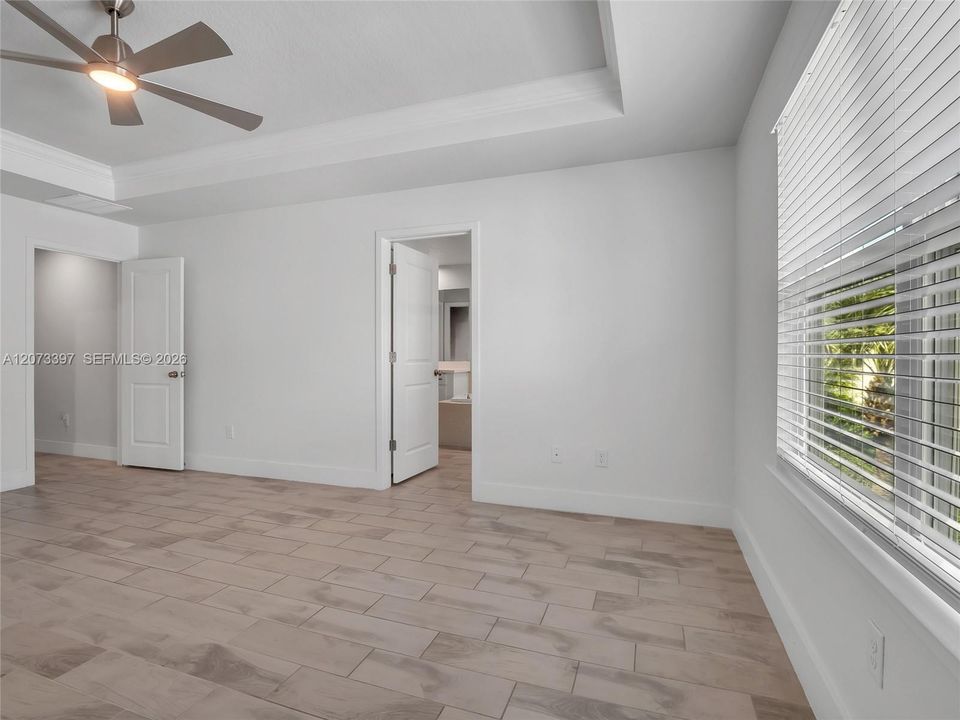 For Rent: $2,850 (4 beds, 3 baths, 2574 Square Feet)