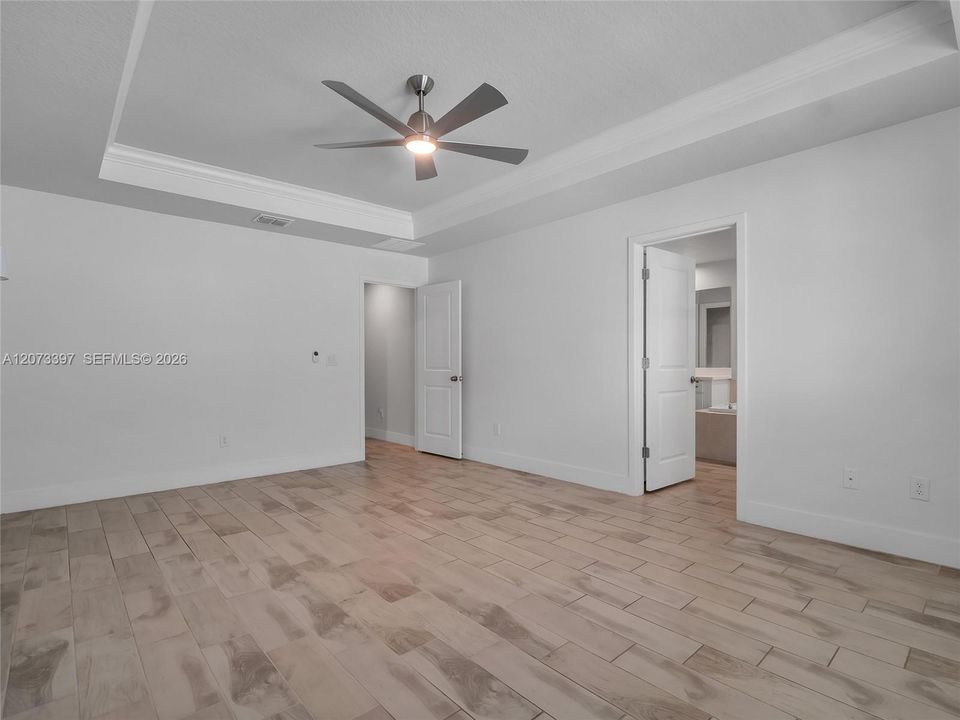 For Rent: $2,850 (4 beds, 3 baths, 2574 Square Feet)