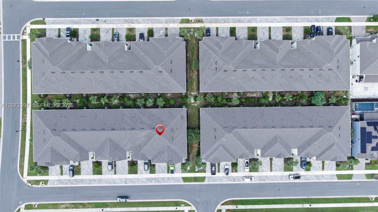 For Rent: $2,850 (4 beds, 3 baths, 2574 Square Feet)