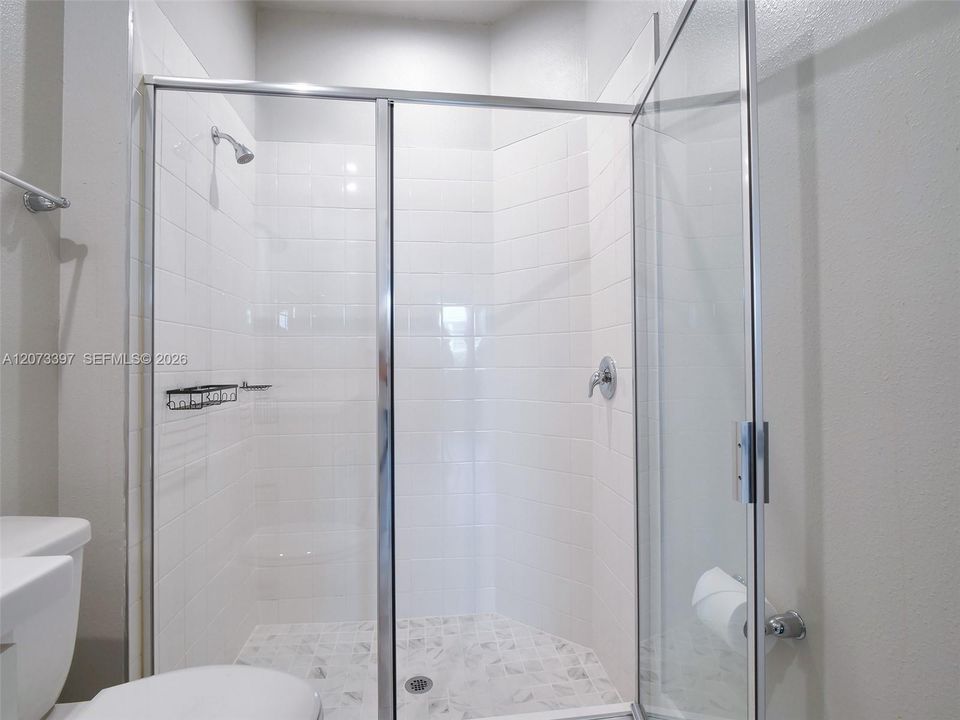 For Rent: $2,850 (4 beds, 3 baths, 2574 Square Feet)