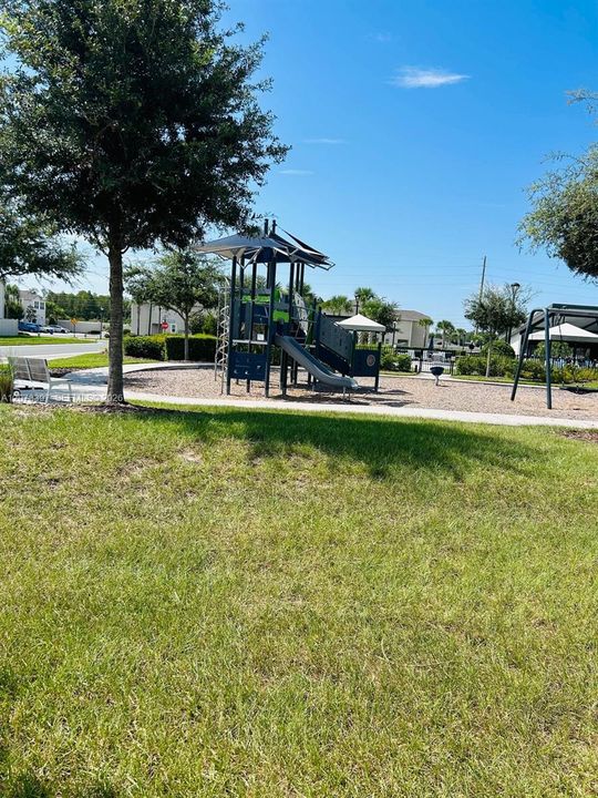 For Rent: $2,850 (4 beds, 3 baths, 2574 Square Feet)