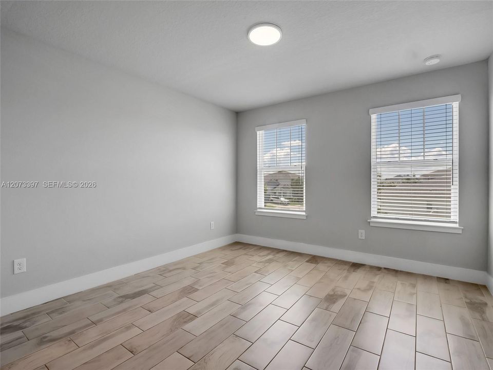 For Rent: $2,850 (4 beds, 3 baths, 2574 Square Feet)