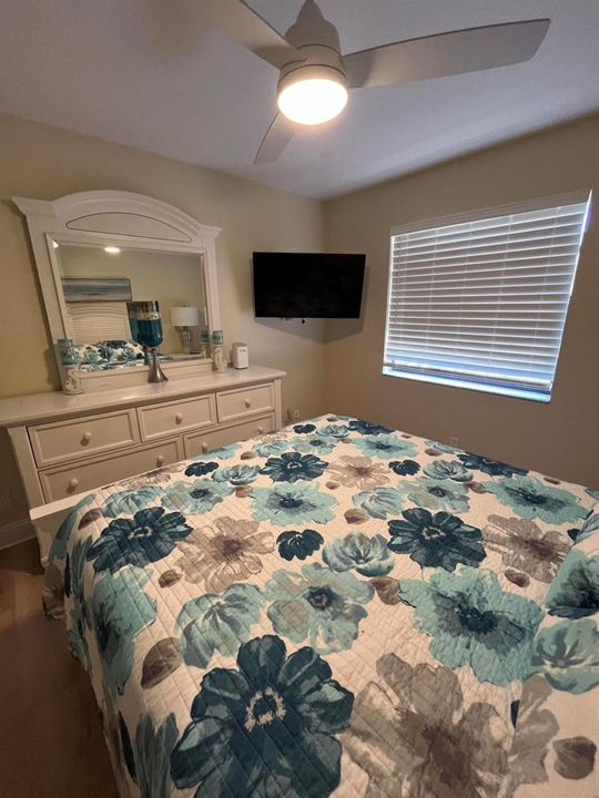 guest/2nd bedroom